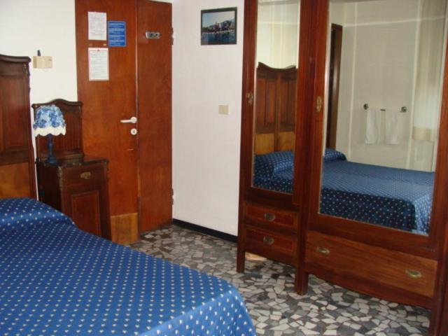 Albergo Delle Ondine 텔라로 객실 사진